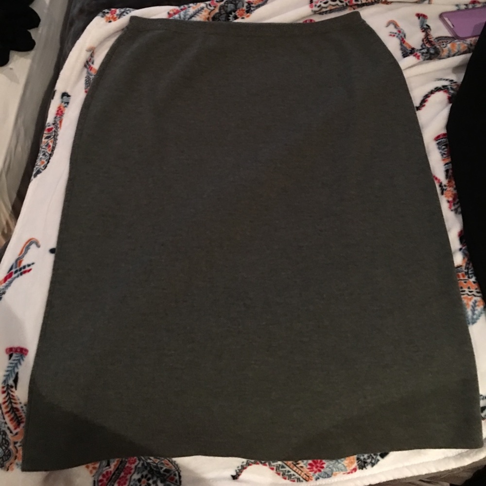 Eileen Fisher Italian yarn Skirt.